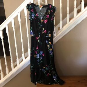 Old Navy Floral Patterned Black Dress - Large